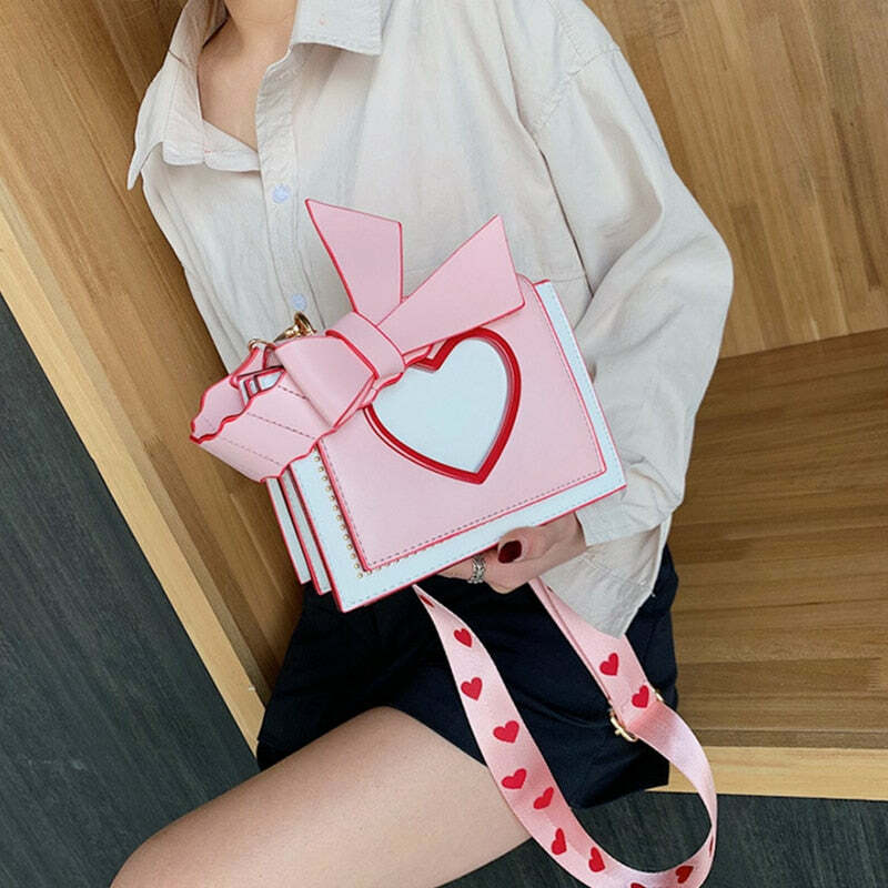 Y2K Heart Hollow Out Crossbody Bag - Retro 90s Grunge, Y2K Summer, Party & Club Outfits