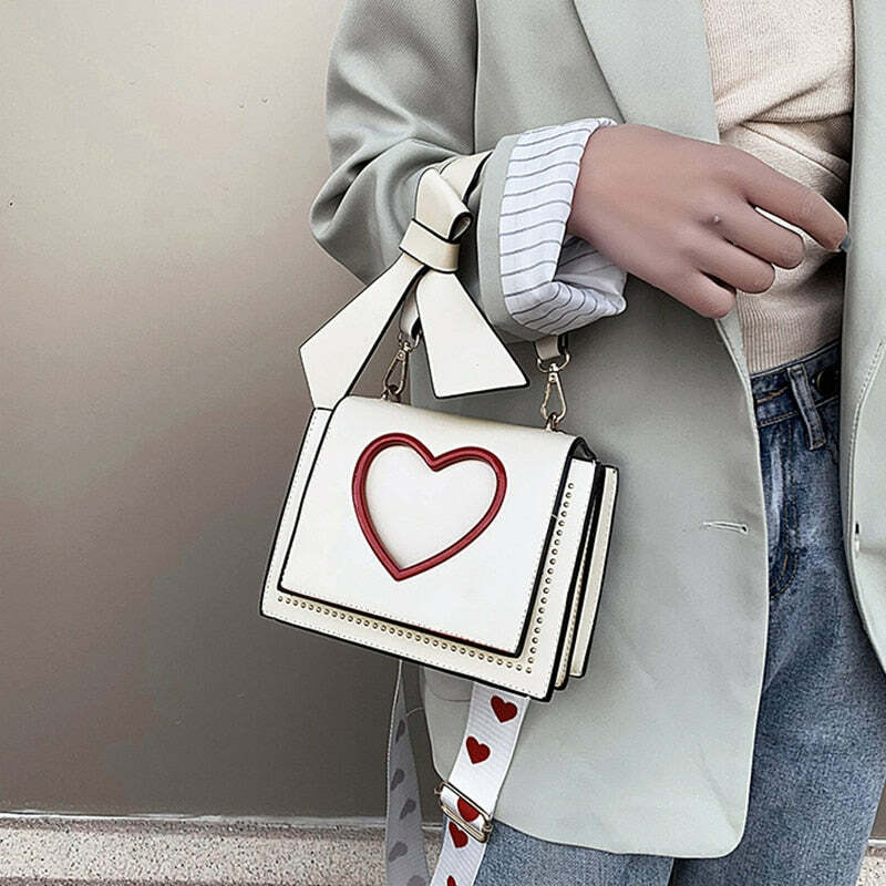 Y2K Heart Hollow Out Crossbody Bag - Retro 90s Grunge, Y2K Summer, Party & Club Outfits