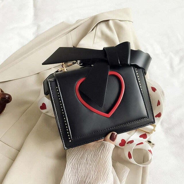 Y2K Heart Hollow Out Crossbody Bag - Retro 90s Grunge, Y2K Summer, Party & Club Outfits