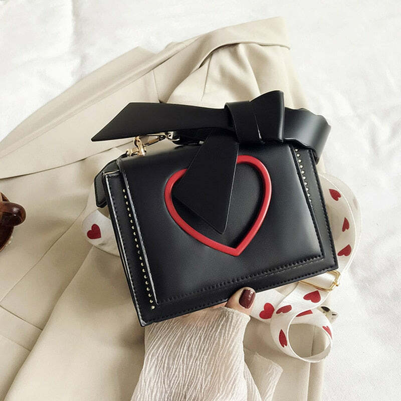 Y2K Heart Hollow Out Crossbody Bag - Retro 90s Grunge, Y2K Summer, Party & Club Outfits