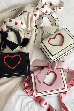 Y2K Heart Hollow Out Crossbody Bag - Retro 90s Grunge, Y2K Summer, Party & Club Outfits