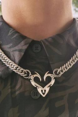 Y2K Heart Necklace - Retro 90s Grunge, Y2K Summer Outfits, Popstar & Party Fashion Accessory