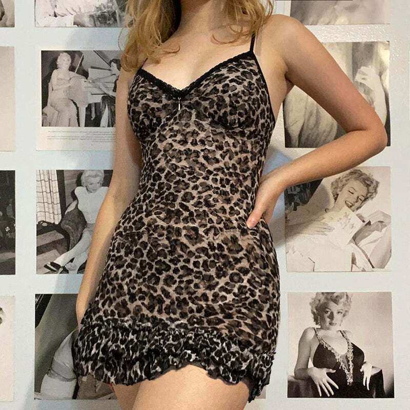 Y2K Leopard Print Mini Dress with Ruffle Detail - Perfect for 90s Grunge and Summer Outfits