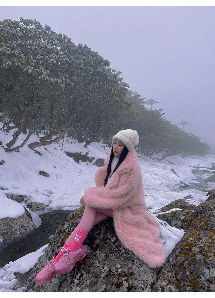 Y2K Long Oversized Pink Fluffy Faux Fur Coat - Retro 90s Grunge, Y2K Party & Summer Outfits