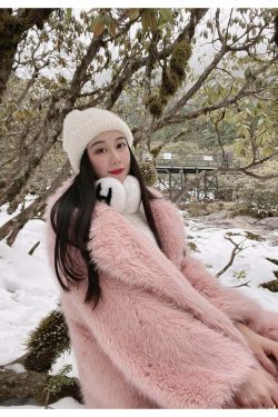 Y2K Long Oversized Pink Fluffy Faux Fur Coat - Retro 90s Grunge, Y2K Party & Summer Outfits