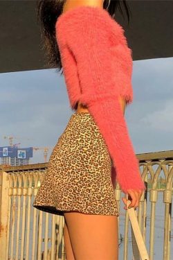 Y2K Pink Fur Crop Top - 90s Grunge, Retro Summer, Party & Club Outfits, Baby Tees, Y2K