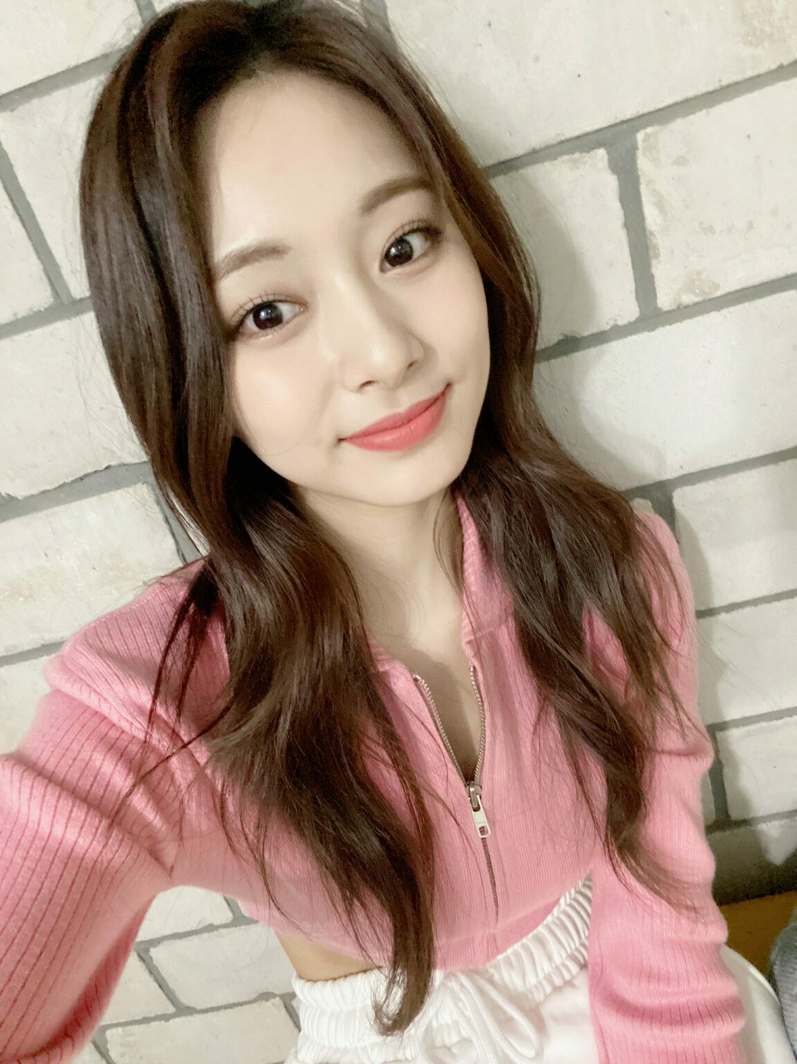 Y2K Pink Knitted Zip-Up Cardigan - TWICE Tzuyu-Inspired, 90s Grunge, Retro Summer Outfit