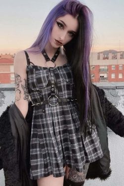 Y2K Plaid Gothic Punk Chain Pleated Mini Dress - 90s Grunge Summer Outfit for Retro Fashion