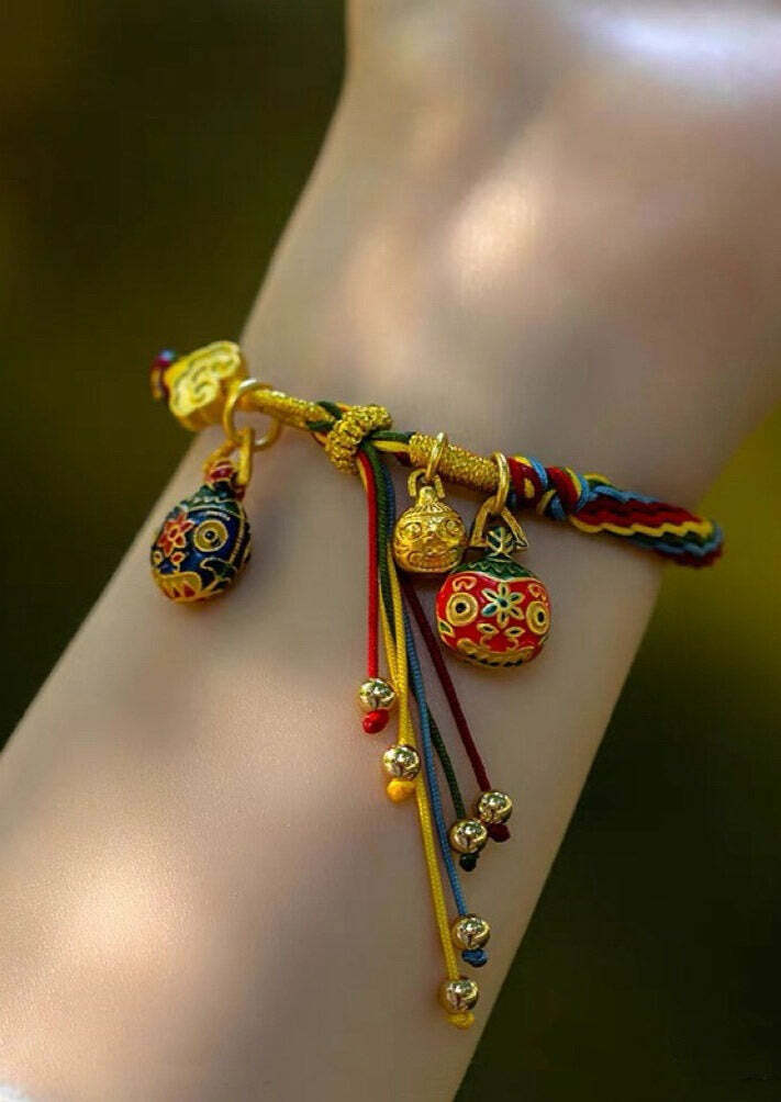 Y2K Rainbow Hand-Knitted Animal Charm Bracelet - Retro 90s Grunge Pastel Goth Fashion