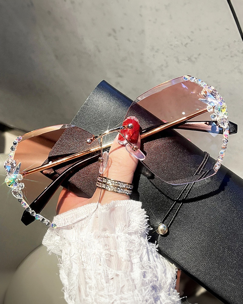 Y2K Rhinestone Sunglasses - Retro 90s Grunge, Hip Hop, and Pastel Goth Fashion Accessories