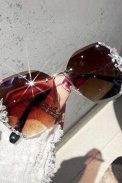 Y2K Rhinestone Sunglasses - Retro 90s Grunge, Hip Hop, and Pastel Goth Fashion Accessories