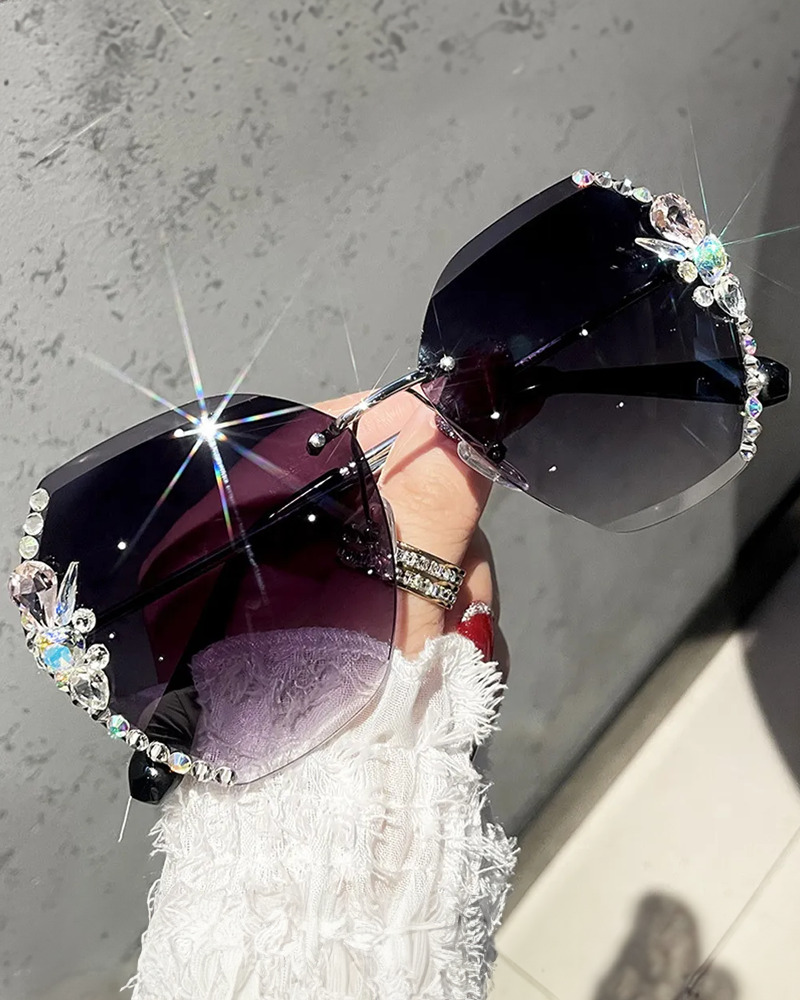 Y2K Rhinestone Sunglasses - Retro 90s Grunge, Hip Hop, and Pastel Goth Fashion Accessories