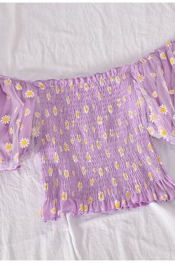 Y2K Soft Girl Ruffled Floral Top - Daisies | 90s Grunge, Retro Summer, Pastel Goth Fashion