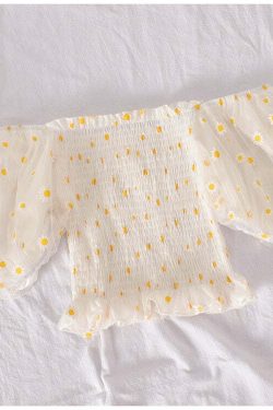 Y2K Soft Girl Ruffled Floral Top - Daisies | 90s Grunge, Retro Summer, Pastel Goth Fashion