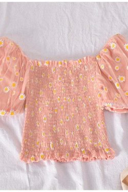Y2K Soft Girl Ruffled Floral Top - Daisies | 90s Grunge, Retro Summer, Pastel Goth Fashion