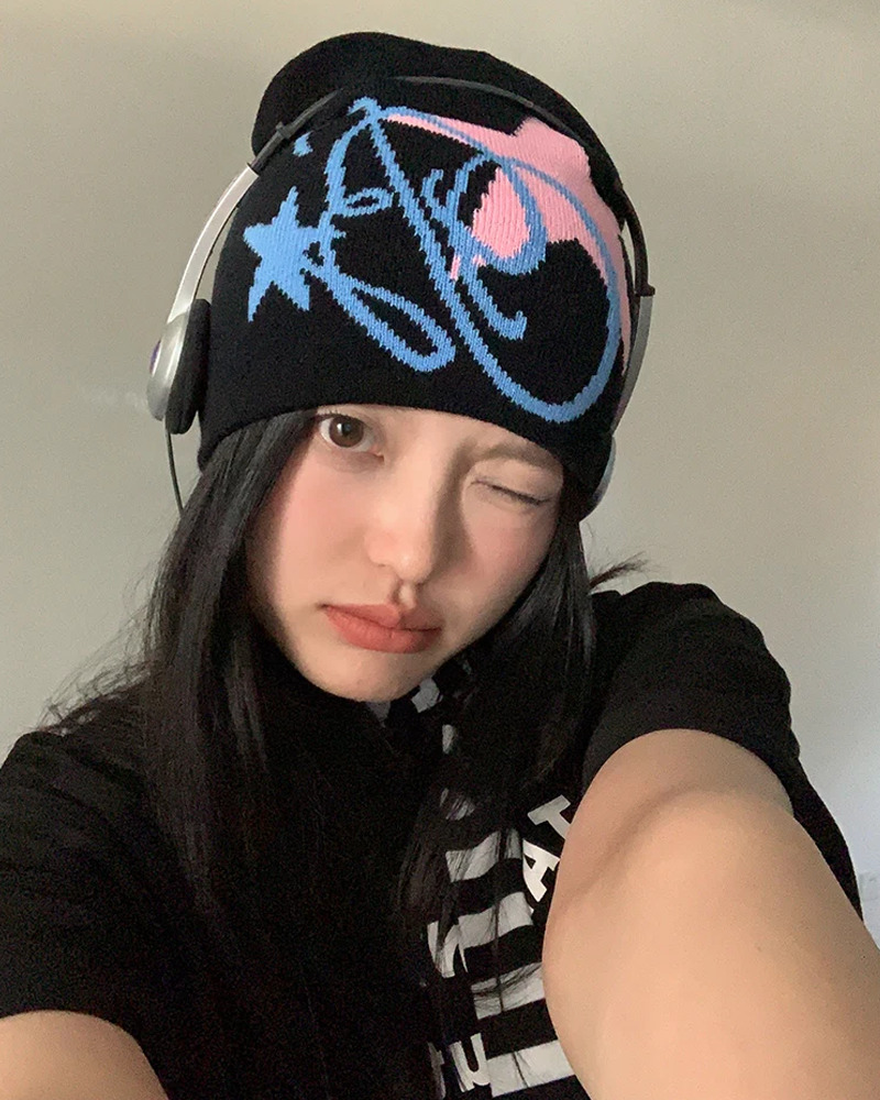 Y2K Star Beanie - Retro 90s Grunge, Y2K Summer Outfits, Y2K Club & Party Fashion
