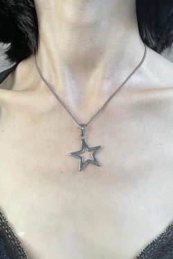 Y2K Star Necklace - Retro 90s Grunge, Pastel Goth, and Popstar Fashion Accessory