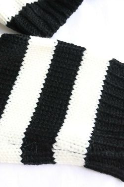 Y2K Striped Cropped Sweater - 90s Grunge, Retro Summer, Pastel Goth, Y2K Club Outfit