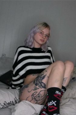 Y2K Striped Cropped Sweater - 90s Grunge, Retro Summer, Pastel Goth, Y2K Club Outfit