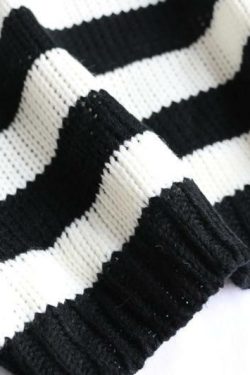 Y2K Striped Cropped Sweater - 90s Grunge, Retro Summer, Pastel Goth, Y2K Club Outfit