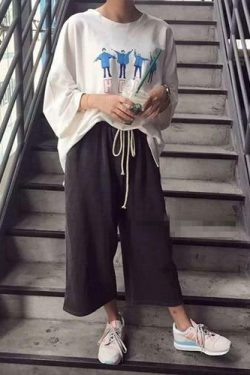 Y2K Summer Grunge Outfits: 90s Fashion, Retro Style, Baby Tees, Skirts, and Club Party Looks
