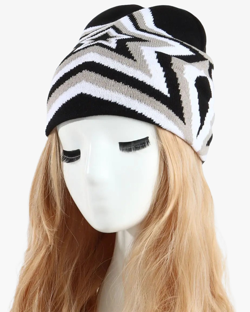 Y2K Summer Grunge Outfits: Star Beanie, 90s Fashion, Retro Style, Y2K Popstar, Pastel Goth