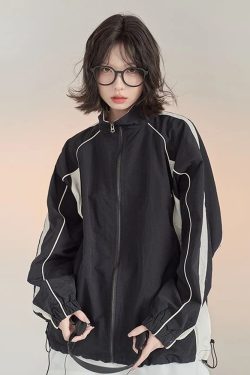 Y2K Windbreaker: Retro 90s Grunge, Summer Outfits, and Popstar Vibes for Women