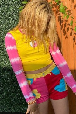 Y2K Ying Yang Crop Top - 90s Grunge, Retro Summer, Pastel Goth, Y2K Party & Club Outfits