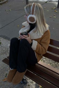 Zena Earmuffs - Y2K Summer & 90s Grunge Fashion, Retro Y2K Outfits, Pastel Goth, Y