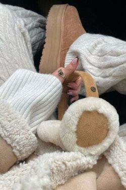 Zena Earmuffs - Y2K Summer & 90s Grunge Fashion, Retro Y2K Outfits, Pastel Goth, Y