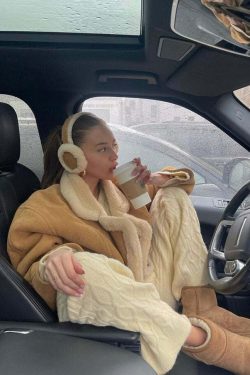 Zena Earmuffs - Y2K Summer & 90s Grunge Fashion, Retro Y2K Outfits, Pastel Goth, Y