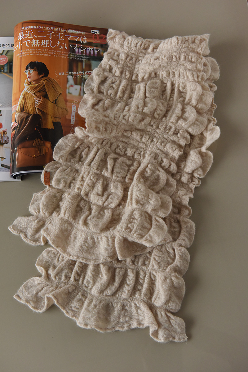 100% Cashmere Pleated Texture Short Scarf - Elegant French Style Neck Wrap for Niche Vibe Looks