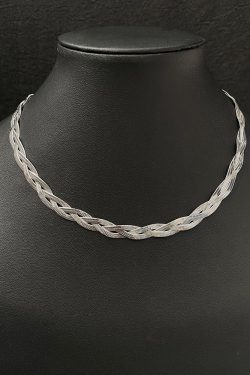 2025 Light Luxury Stainless Steel Titanium Necklace for Women and Men, Colorfast Clavicle Chain Accessory