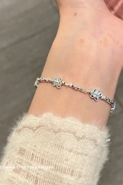 2025 Minimalist Broken Silver Star Bracelet for Girls - Lightweight Luxury High-End Fashion Accessory