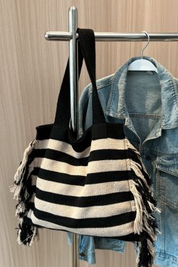 2025 Spring Summer Handmade Knitted Shoulder Tote Bag for Women - Trendy Large Capacity Woven Commuting Bag
