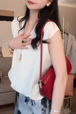 2025 Summer Solid Color V-Neck Lace Splicing Sleeveless T-Shirt for Girls - Trendy Age-Reducing Fashion Top