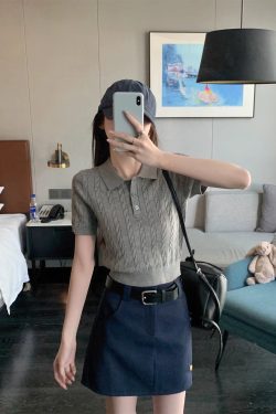 2025 Summer Women's Unique Polo Neck Knitted Short Sleeve Top - Stylish Casual Fashion Essential