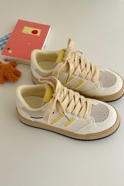2025 Women's Hong Kong Style Chi Sneakers - Thick-Soled Casual White Shoes, Versatile Y2K Trend