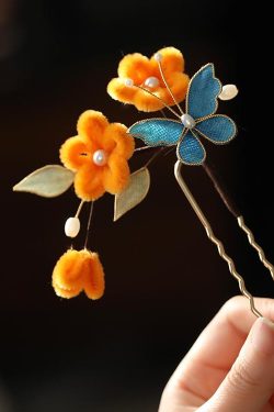 Ancient Style Floral Hairpin - Tang Dynasty Hanfu Side Bun Accessory, Imitation Velvet Butterfly Hair Clip, New Chinese Fashion