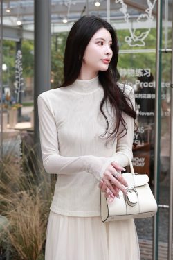 Beige Half High Neck Long Sleeve T-Shirt for Women, Elegant Slim Fit, Flattering Base Layer, Perfect for Y2K and Korean Style Looks