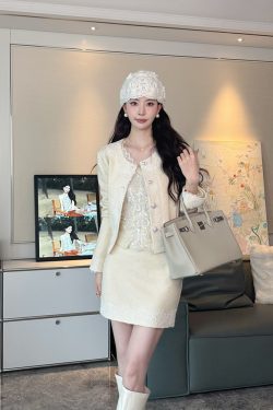 Beige Knitted Little Chanel Style Two-Piece Shirt and Skirt Fashion Set for Women - Elegant 90s Inspired Look