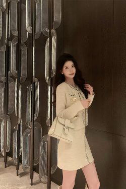 Beige Wool Knitted Two-Piece Fashion Set for Women in Little Chanel Style - Elegant High-End Quality Knits