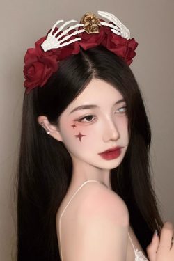 Black Bow Skull Ghost Claw Hair Clip - Quirky Women's Headpiece for Cosplay and Halloween Costume Accessories