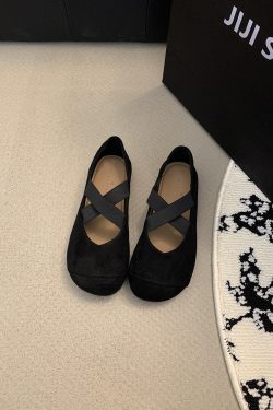 Black Commuter Ballet Flats for Women - Soft Sole Round Toe Mary Jane Style Shoes for Everyday Wear