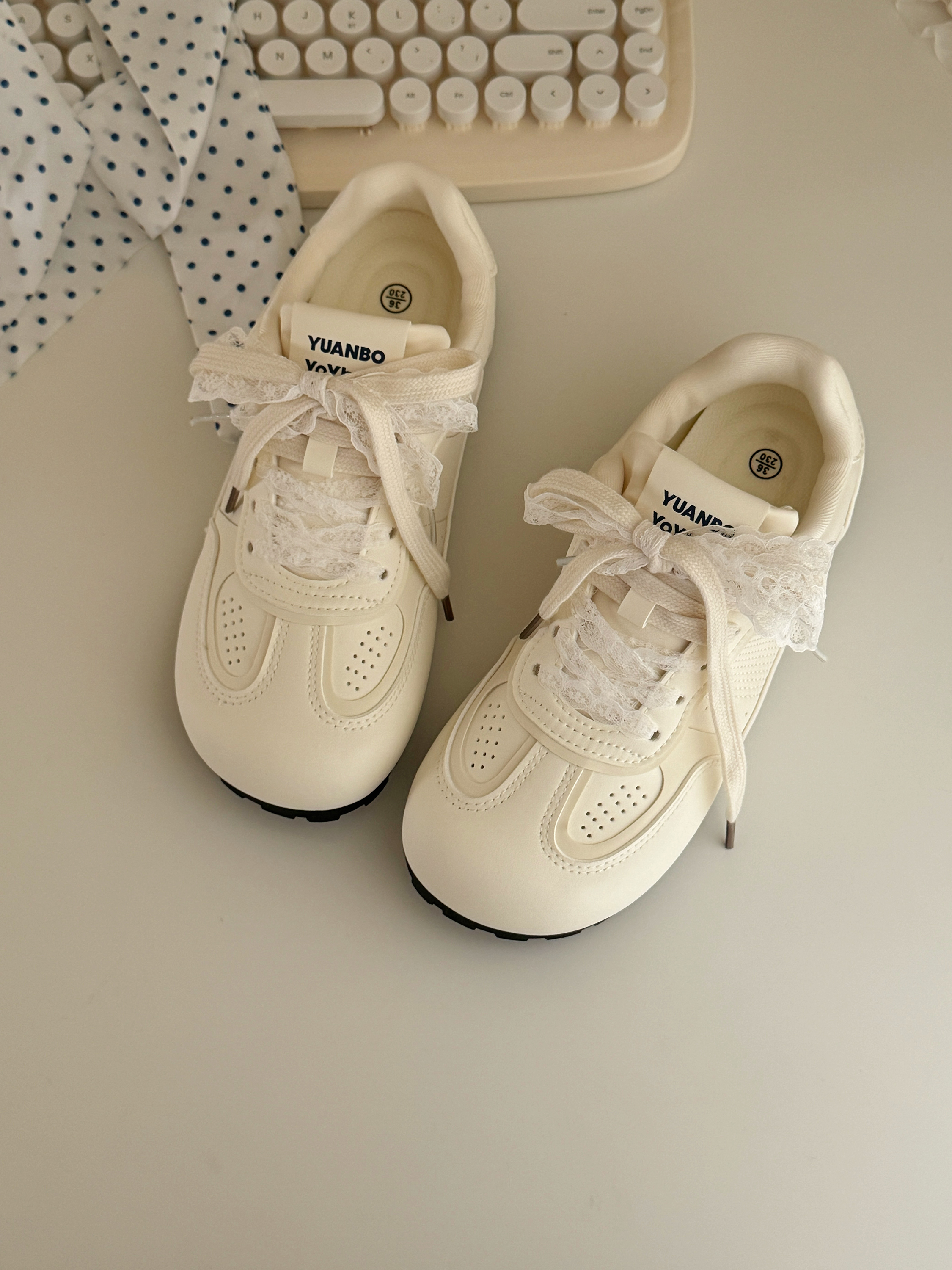 Breathable Thick-Soled White Training Shoes for Women - 2025 Summer Versatile Sneakers for Students, Stylish Comfort Footwear