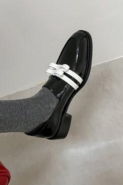 Butterfly Knot Low-Heeled Genuine Leather Slip-On Loafers for Women - Casual 90s Inspired Fashion Shoes