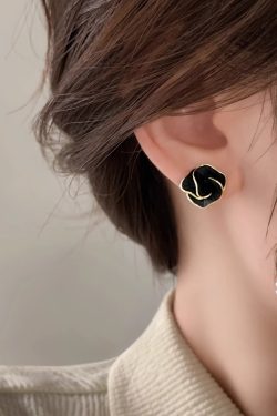 Camellia Stud Earrings for Women - Light Luxury Temperament Ear Accessories, High-End Floral Design