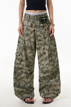 Camouflage Cargo Pants for Women - American-Style Curved Knife Design, Multi-Pocket, Loose Straight-Leg, Wasteland Casual Wear