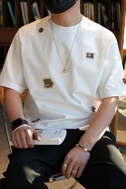 Casual Minimalist Patch Embroidery Short Sleeve T-Shirt for Men - Summer Trendy Round Neck Tee in Hong Kong Style