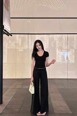 Casual Ribbed Drawstring Sweatpants with Wide Waist - Loose Fit Leisurewear for Everyday Comfort